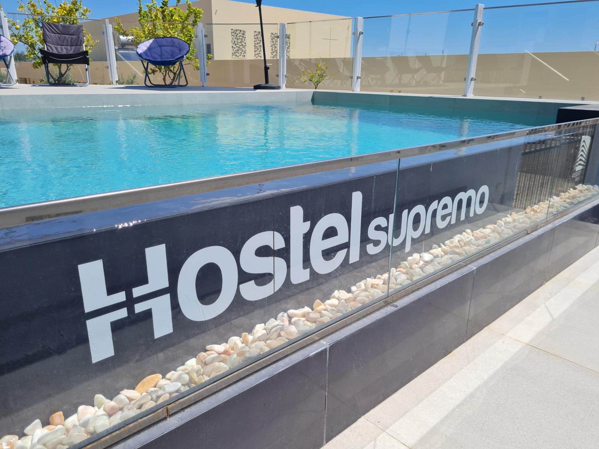 Hostel Supremo Armação de Pêra Dış mekan fotoğraf