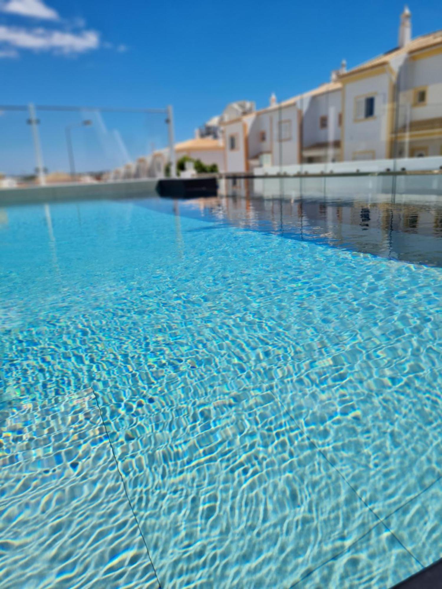 Hostel Supremo Armação de Pêra Dış mekan fotoğraf